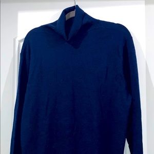 Blue GAP turtleneck sweater